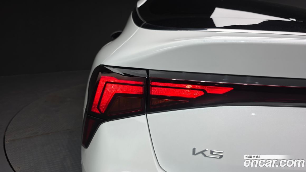 Kia K5 2025