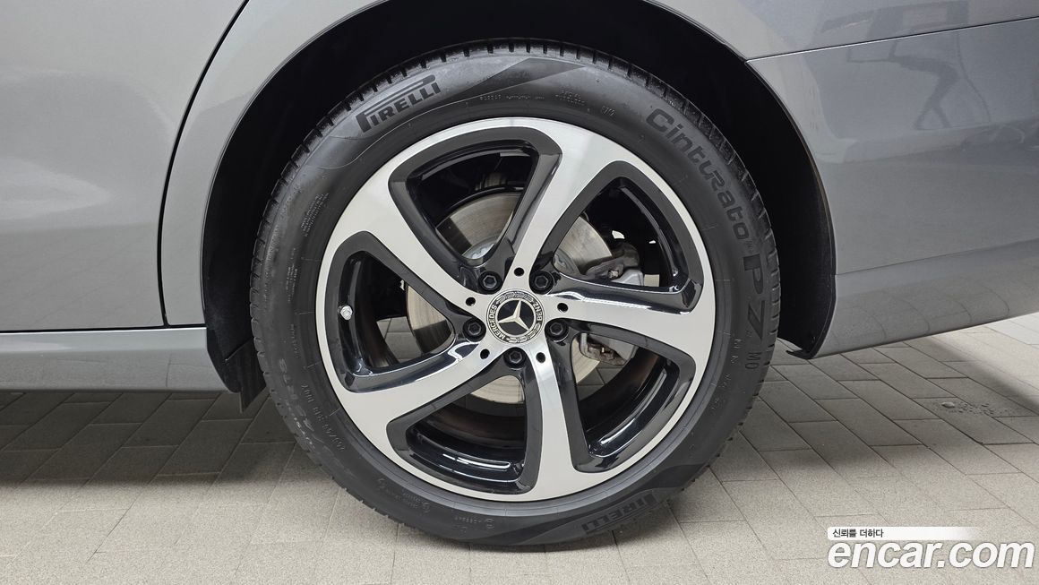 Mercedes-Benz E-Class 2020