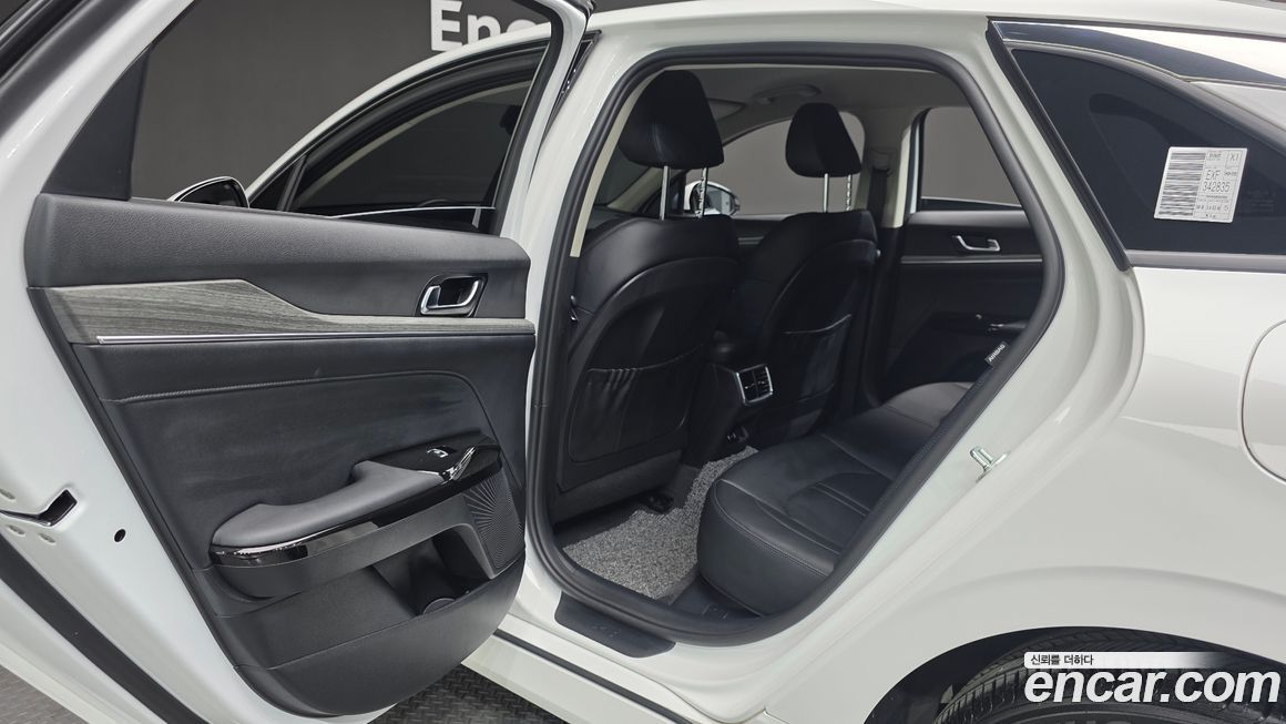 Kia K5 2025