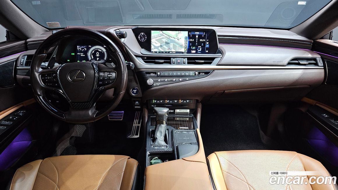 Lexus ES 2021