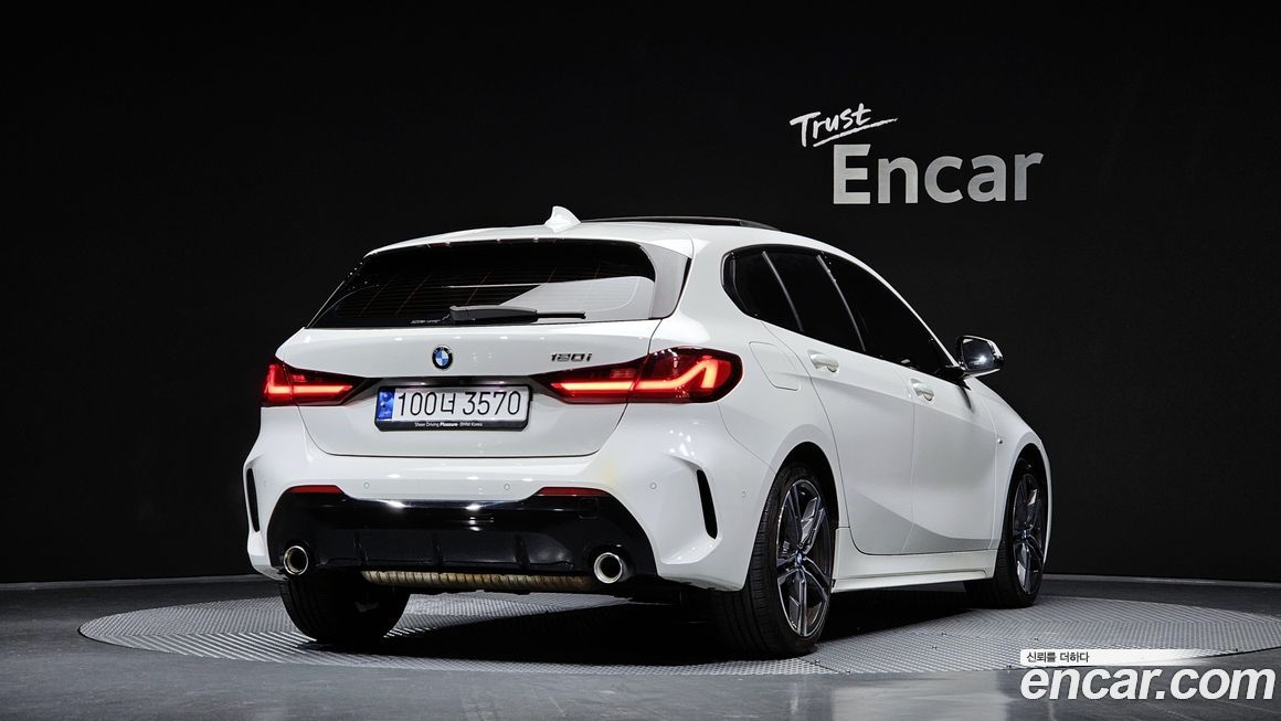 BMW 1-Series 2024