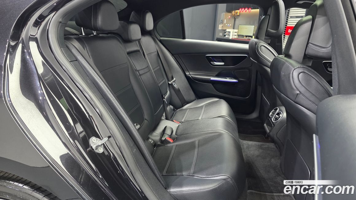 Mercedes-Benz C-Class 2023