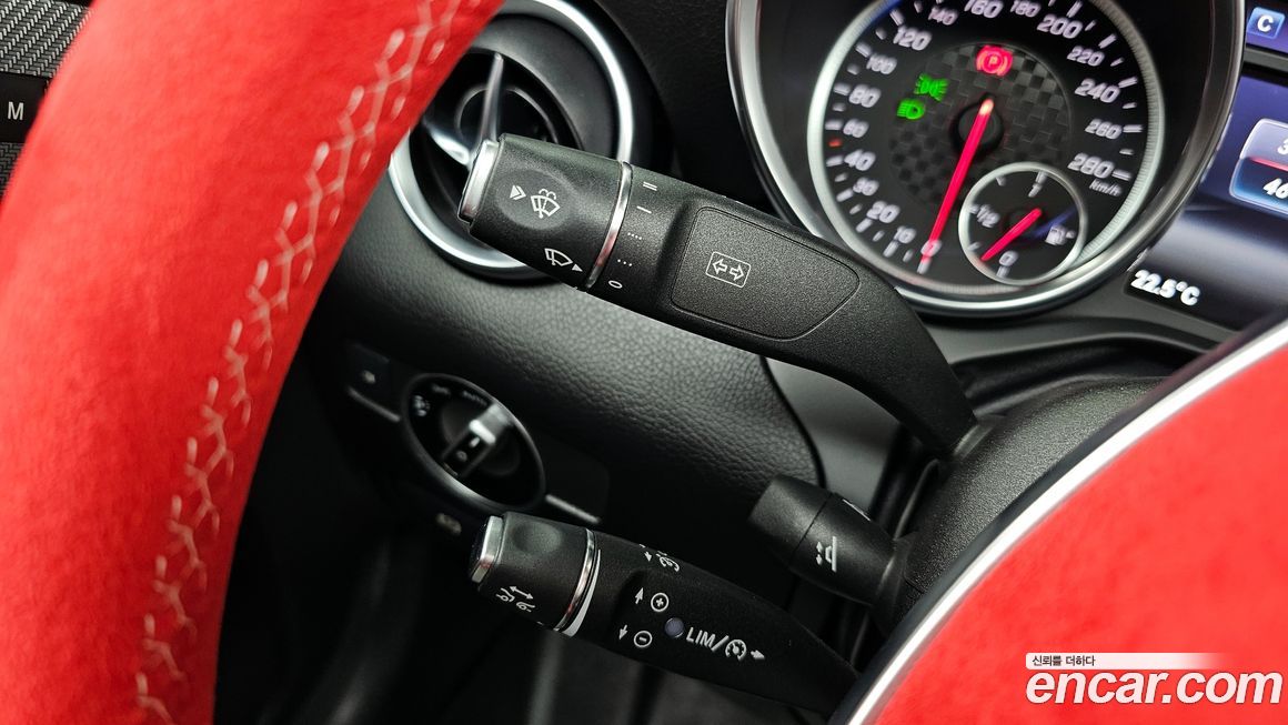 Mercedes-Benz SLC-Class 2018