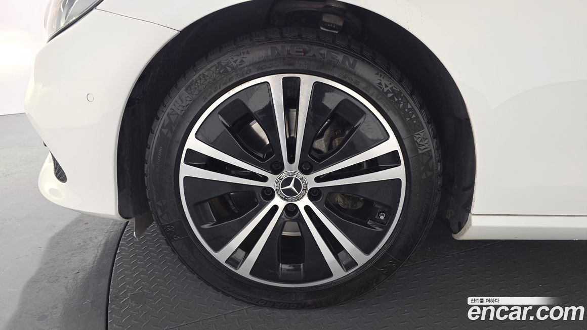 Mercedes-Benz E-Class 2020