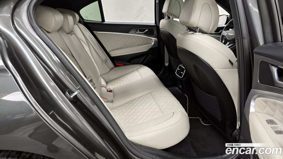 Genesis G70 2024