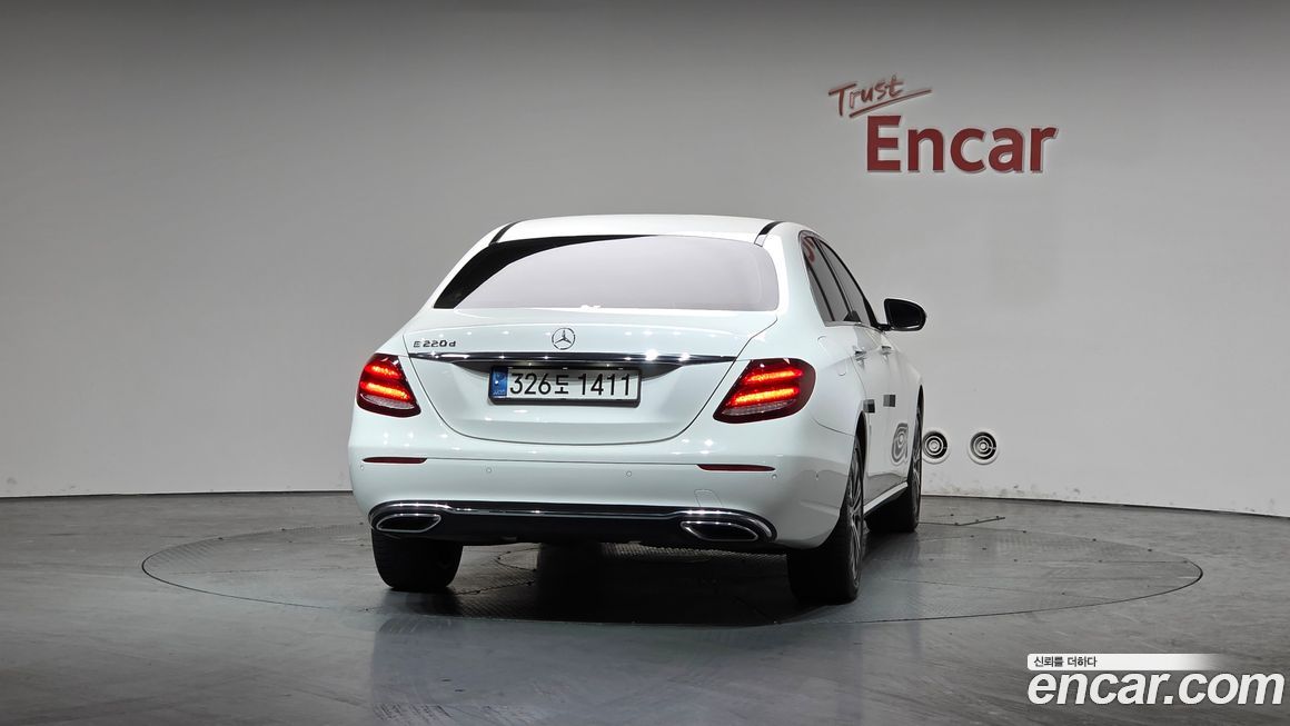 Mercedes-Benz E-Class 2020