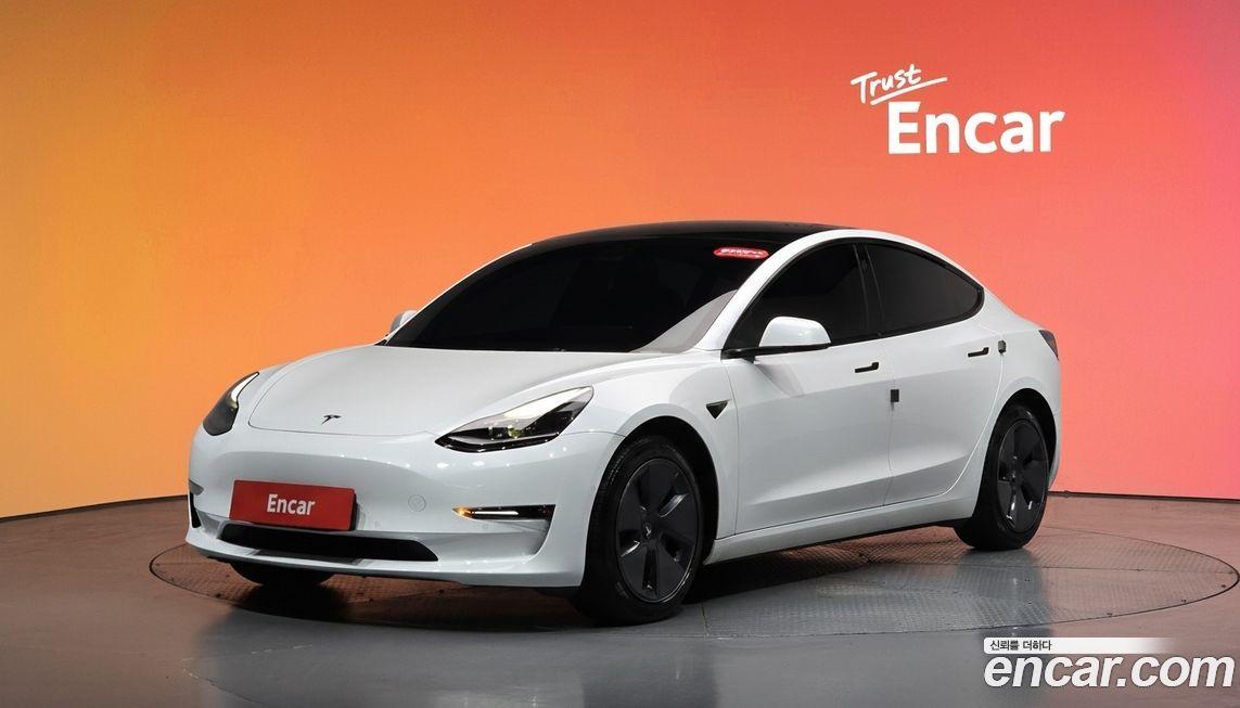 Tesla Model 3 2022