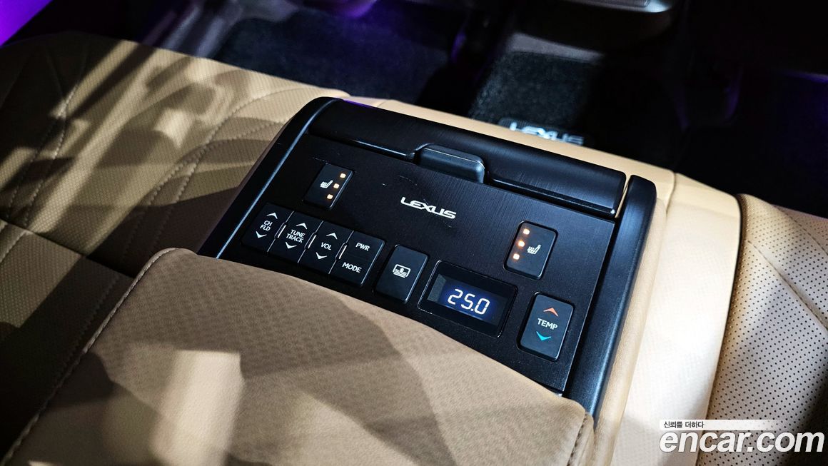 Lexus ES 2021