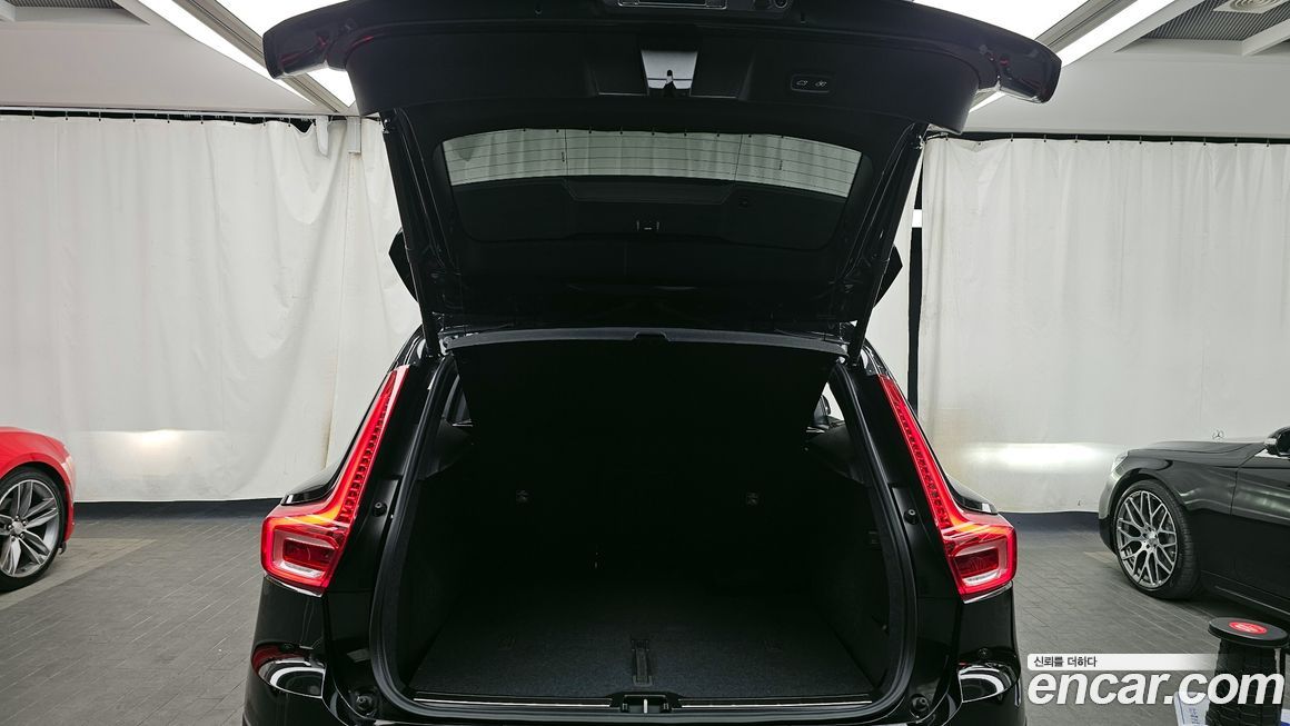 Volvo XC40 2024