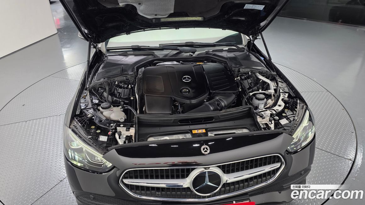 Mercedes-Benz C-Class 2023