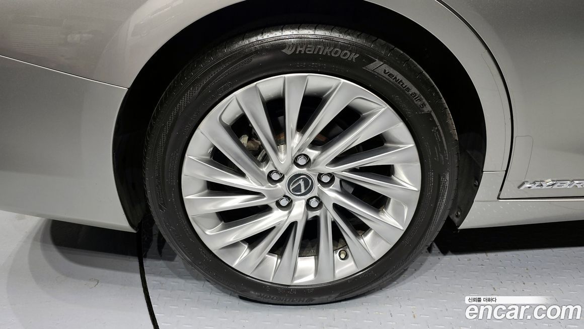 Lexus ES 2021