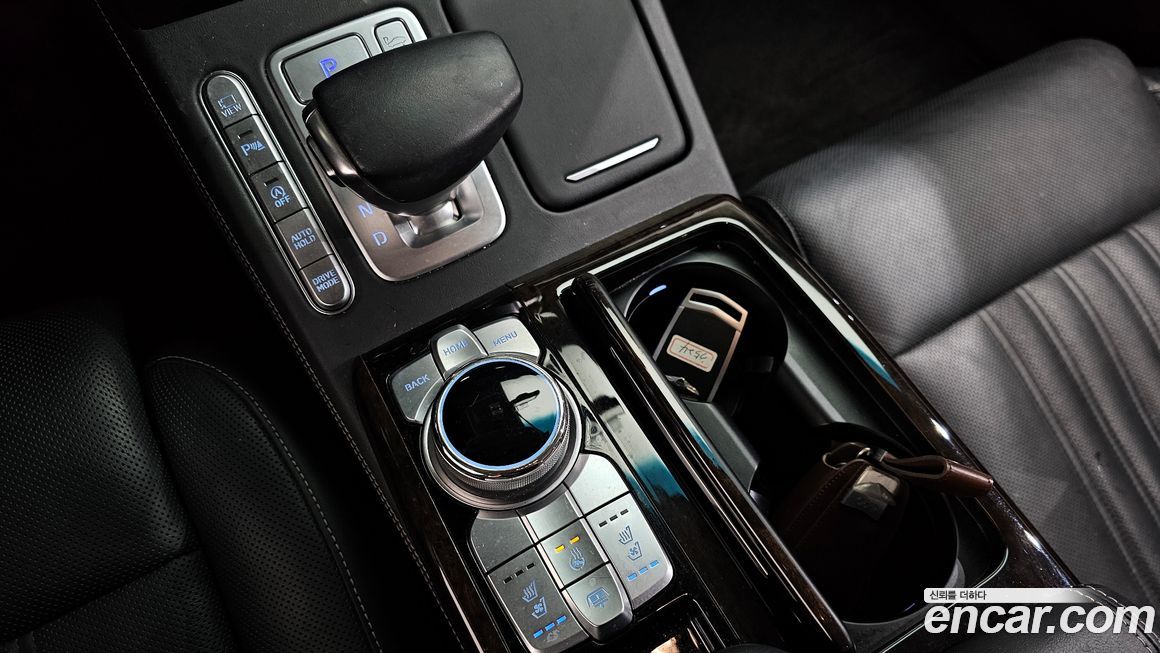 Genesis G90 2019