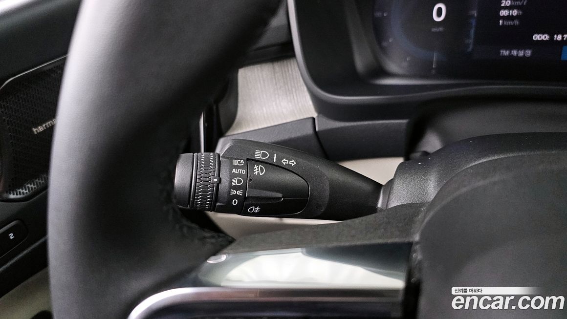 Volvo XC40 2024