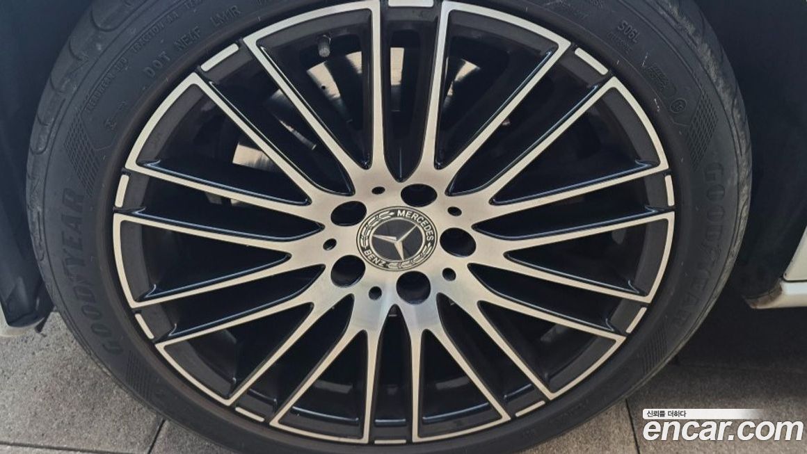 Mercedes-Benz C-Class 2022