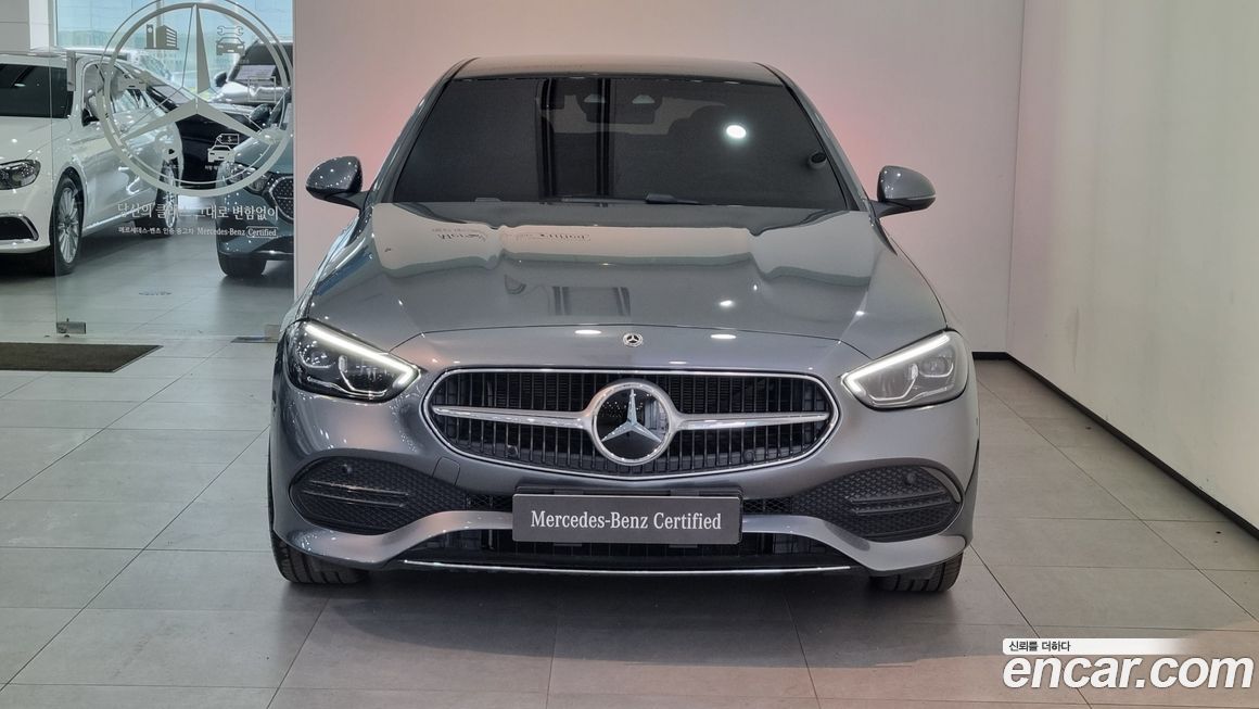 Mercedes-Benz C-Class 2025