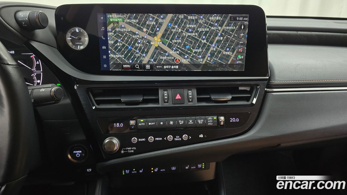 Lexus ES 2023