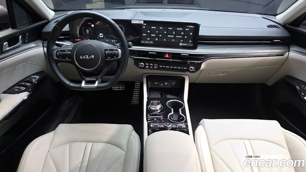 Kia K5 2025