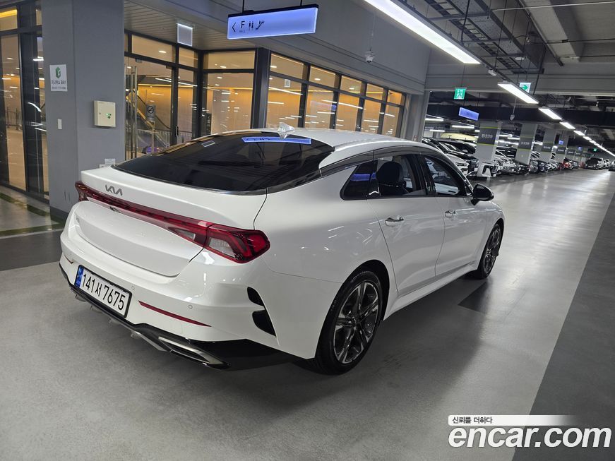Kia K5 2023
