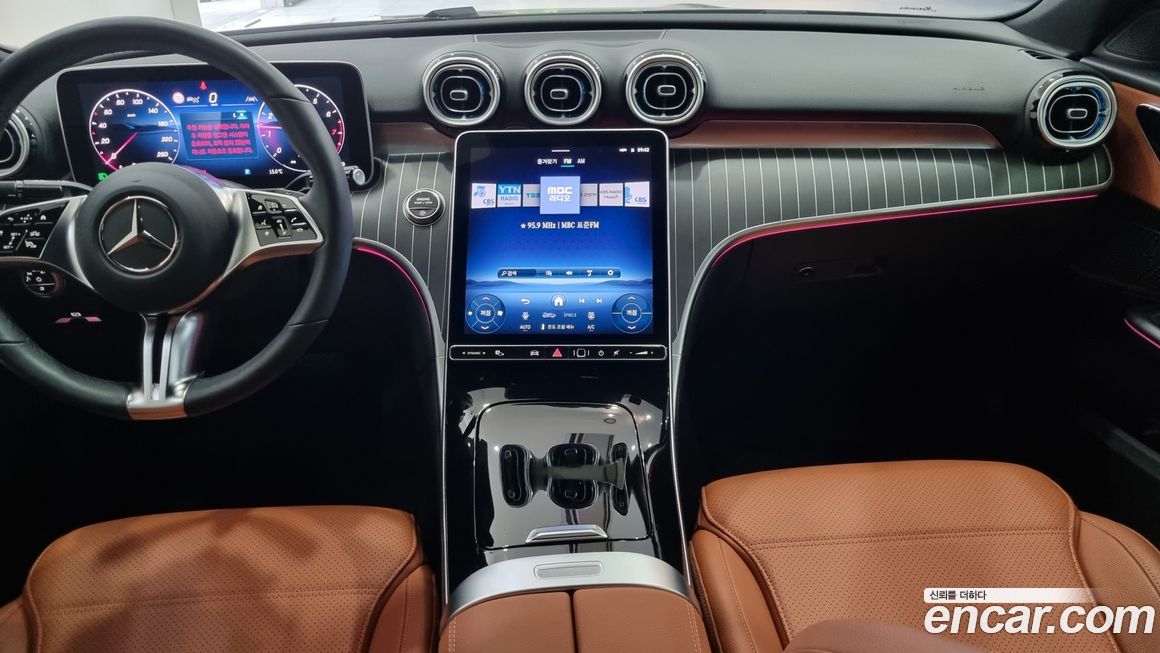 Mercedes-Benz C-Class 2025