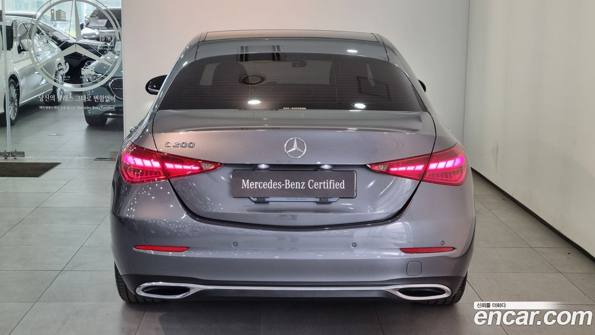 Mercedes-Benz C-Class 2025