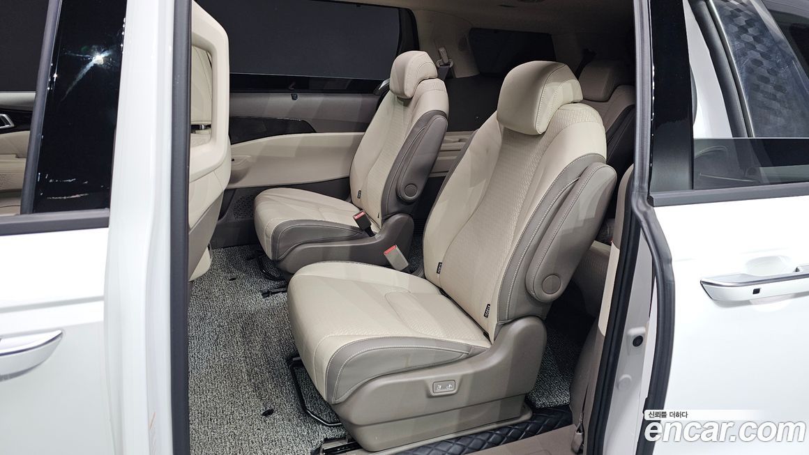 Kia Canival 2025