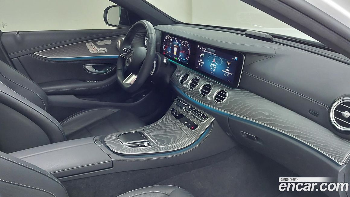 Mercedes-Benz E-Class 2023