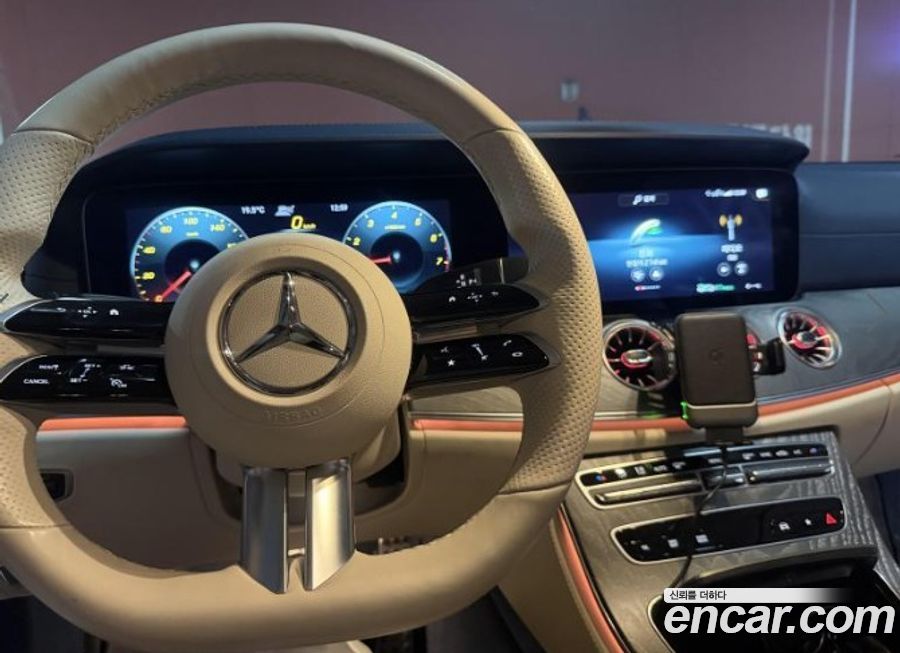 Mercedes-Benz E-Class 2021