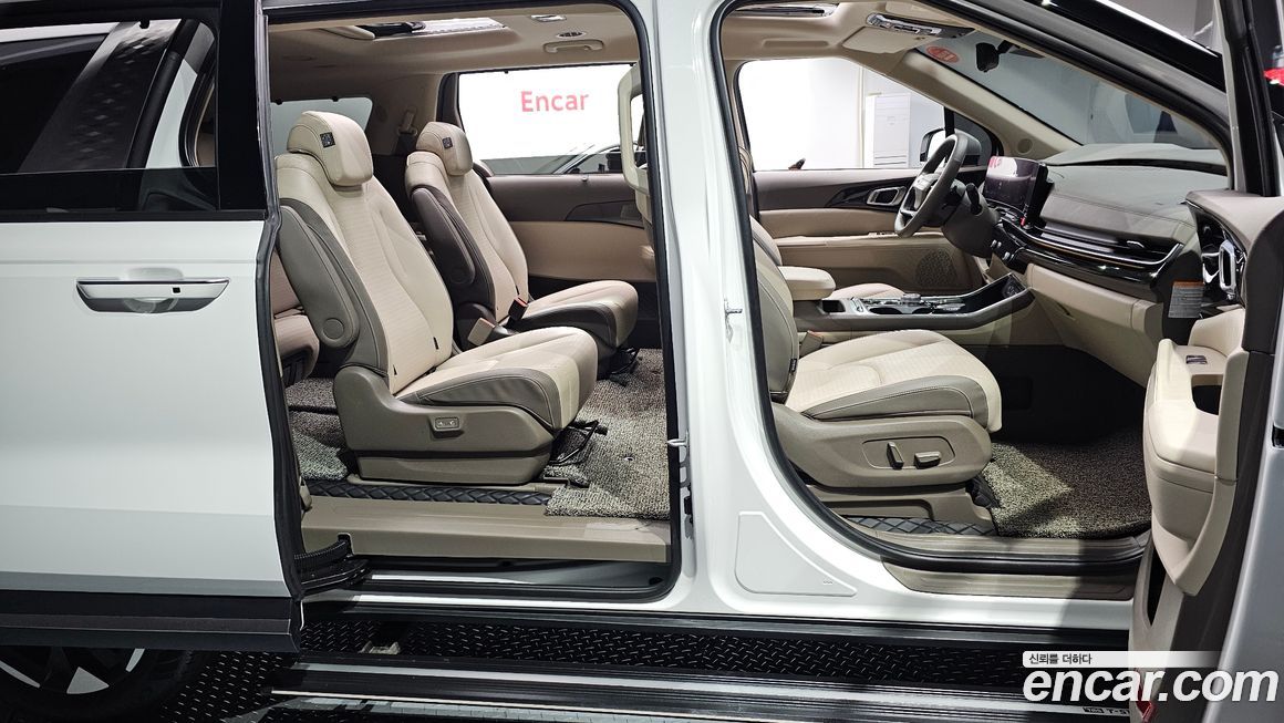 Kia Canival 2025