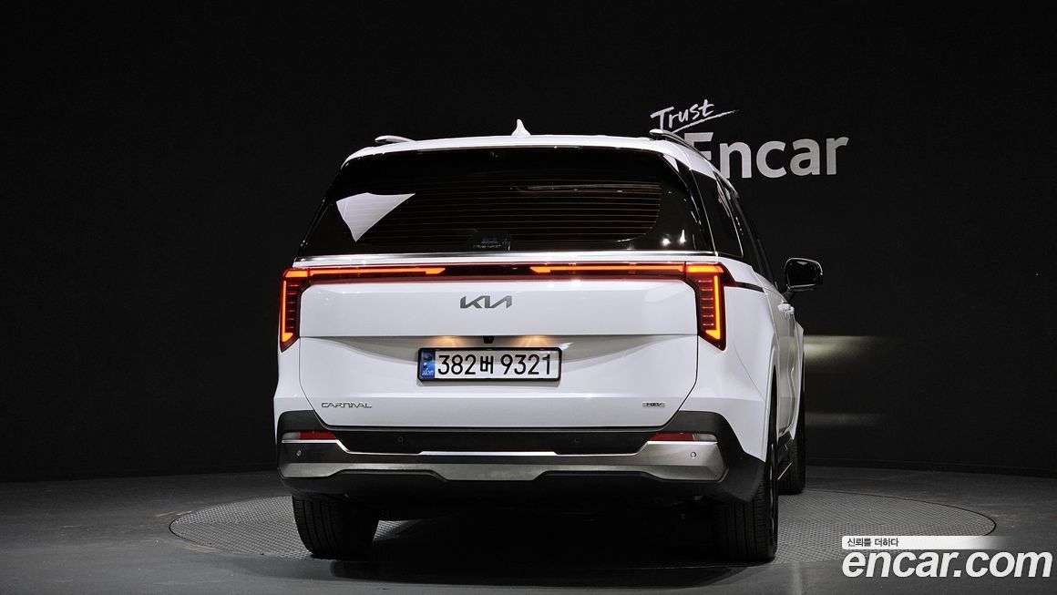 Kia Canival 2025