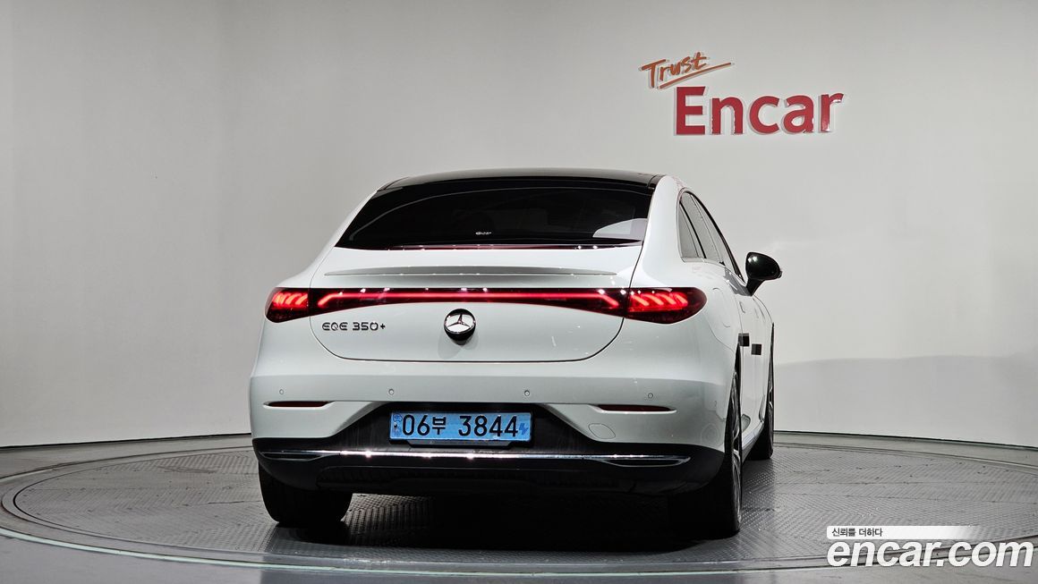Mercedes-Benz EQE 2023