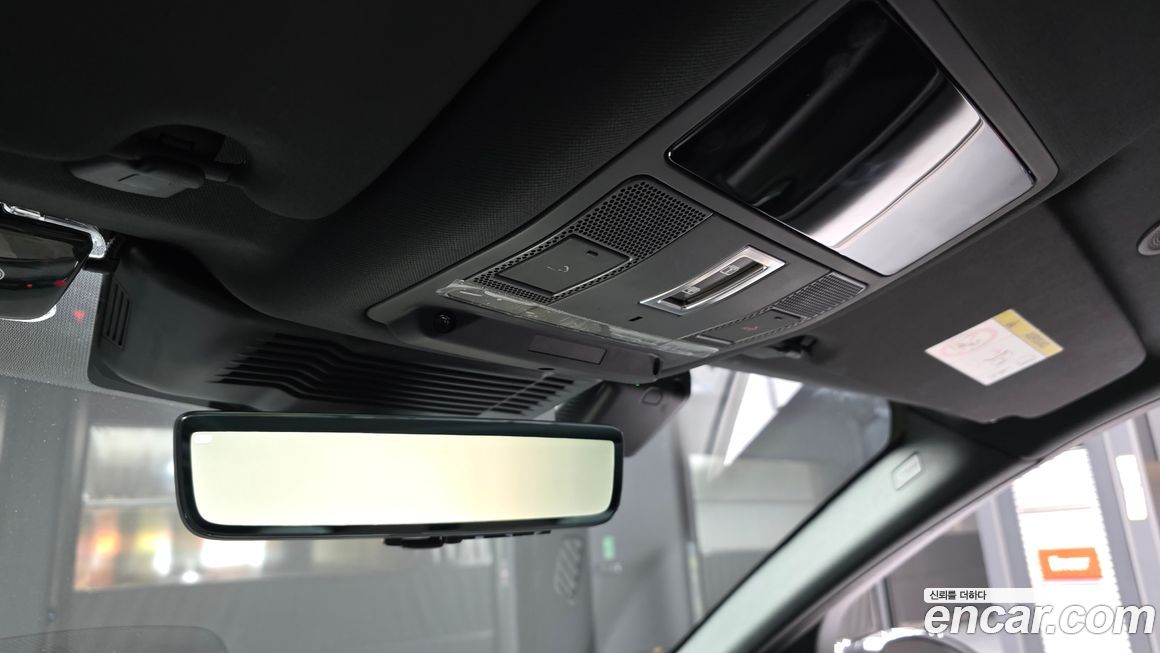 Land Rover Discovery Sport 2025