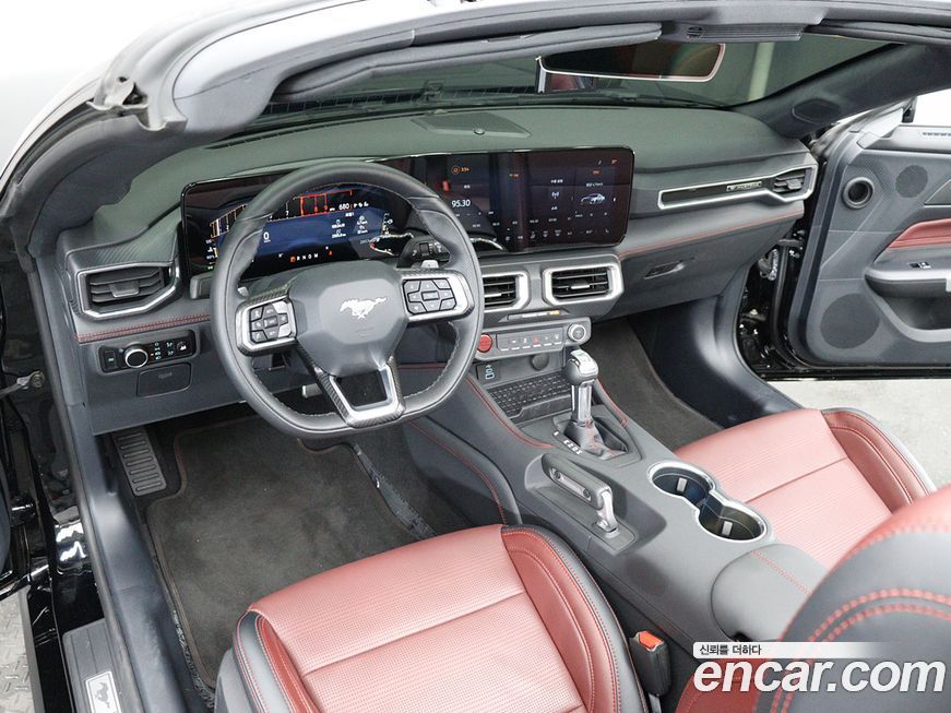 Ford Mustang 2024