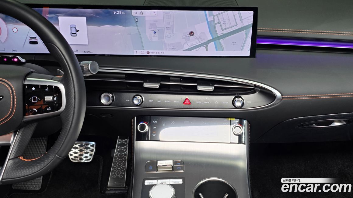 Genesis GV70 2025