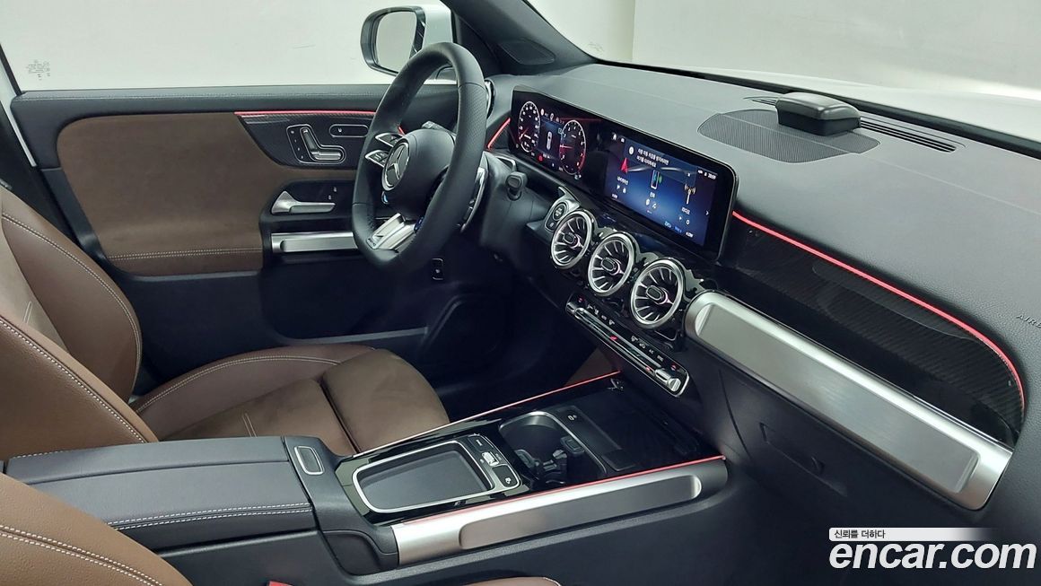 Mercedes-Benz GLB-Class 2025