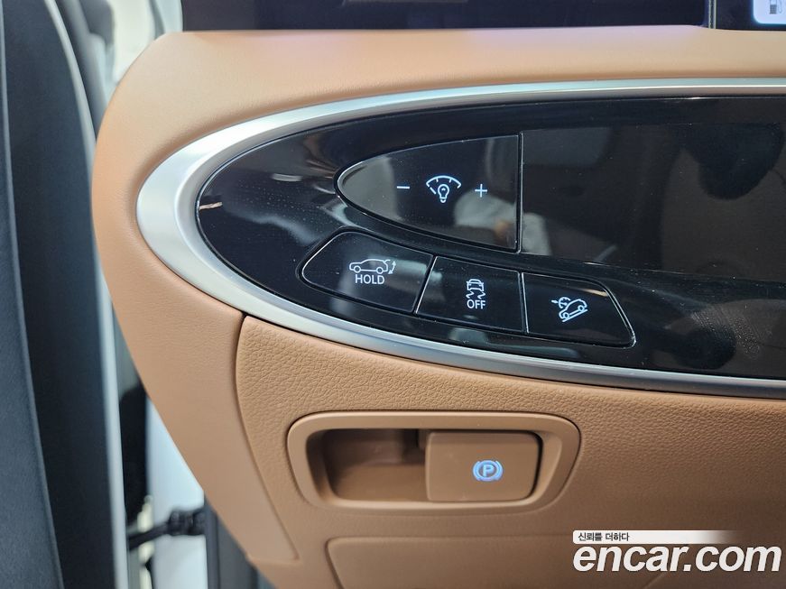 Genesis GV70 2025