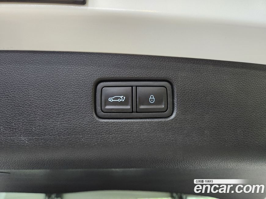 Genesis GV70 2025