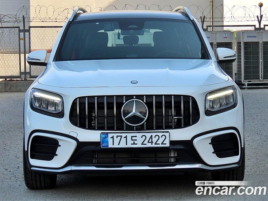 Mercedes-Benz GLB-Class 2025