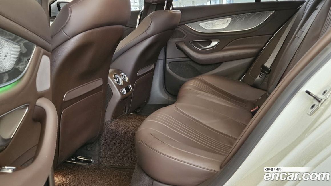 Mercedes-Benz CLS-Class 2021