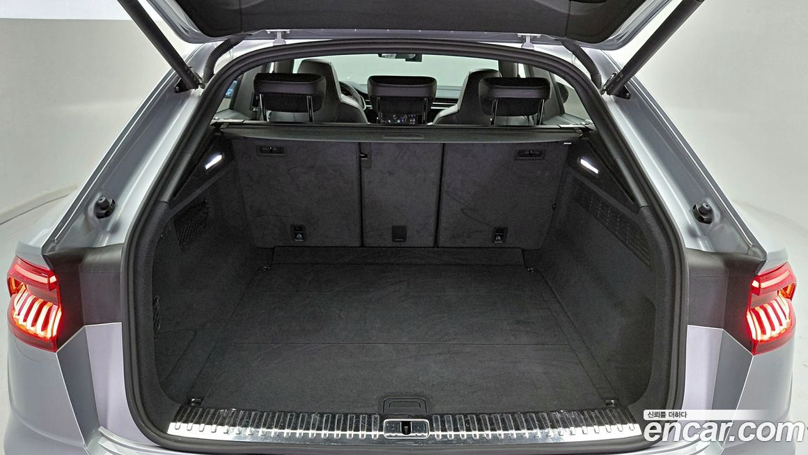 Audi Q8 2021