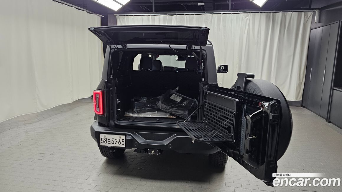 Ford Bronco 2023