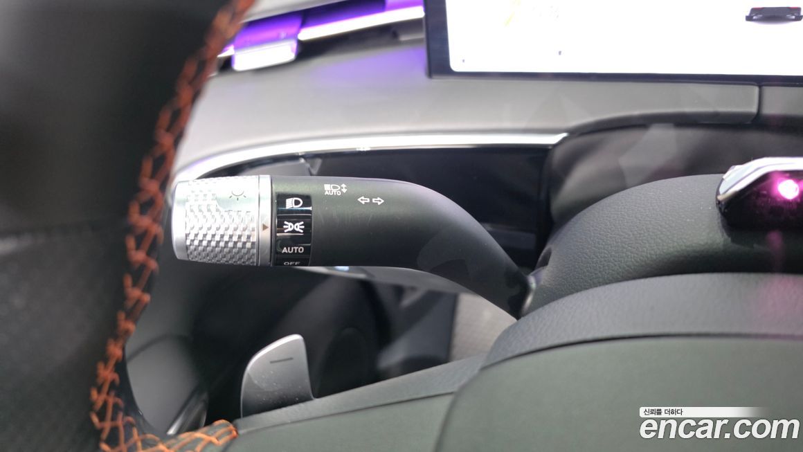 Genesis GV70 2025