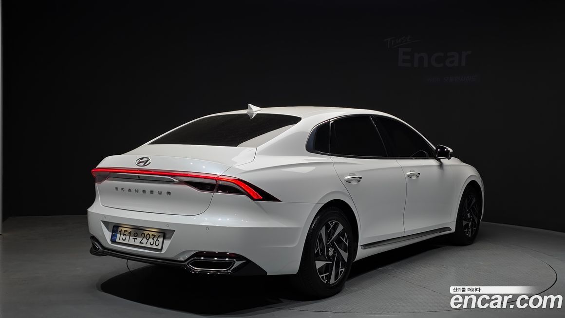 Hyundai Grandeur 2022