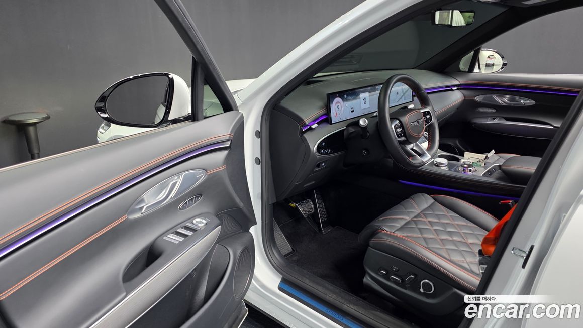 Genesis GV70 2025