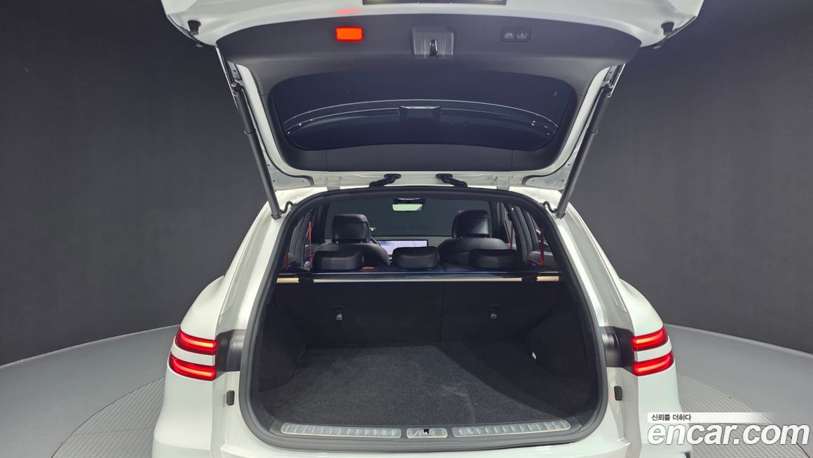 Genesis GV70 2025