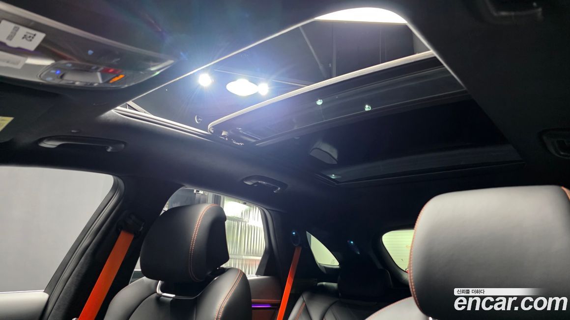 Genesis GV70 2025