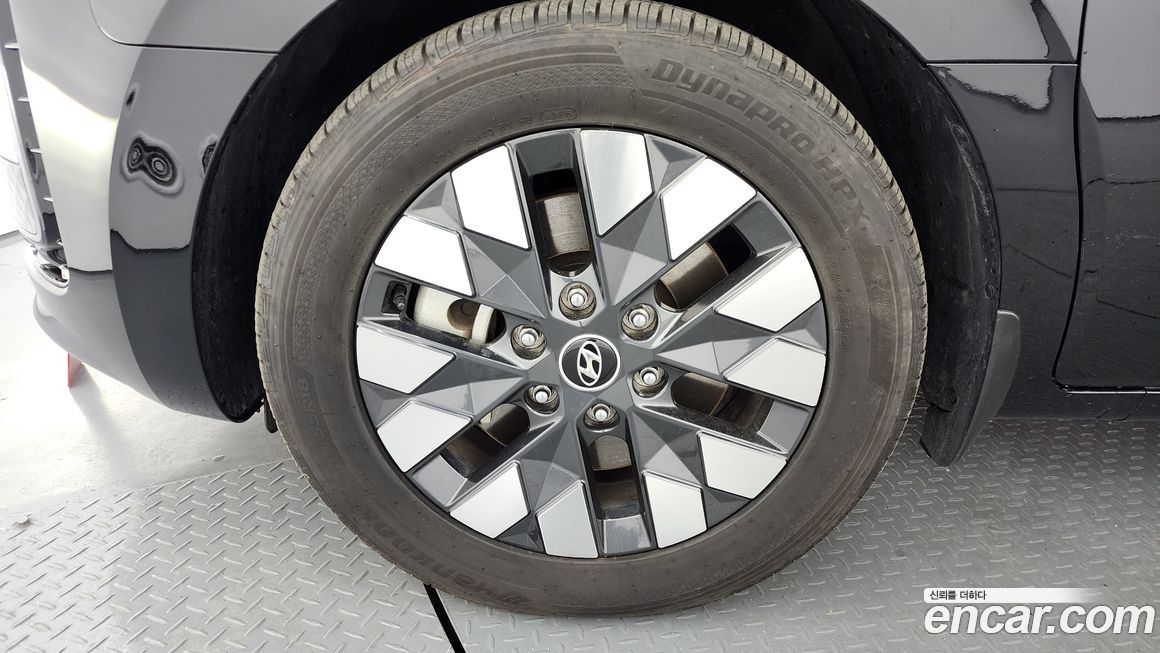 Hyundai Staria 2022