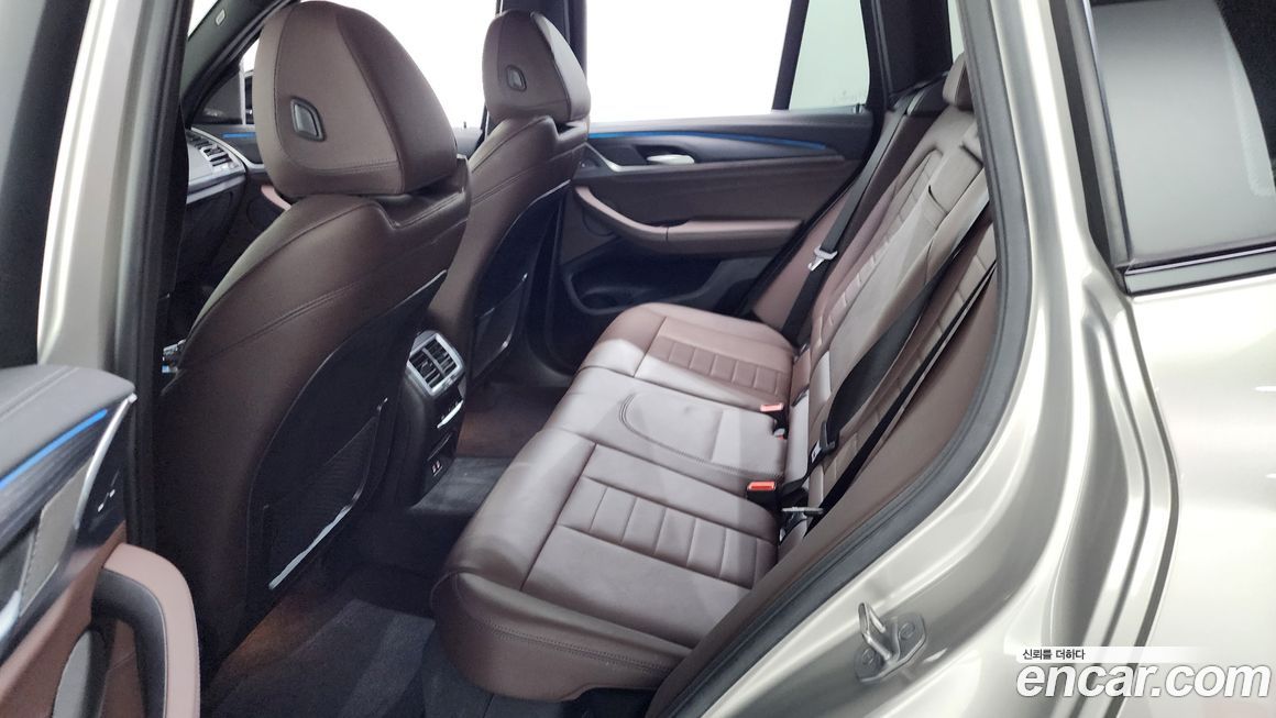 BMW iX3 2024