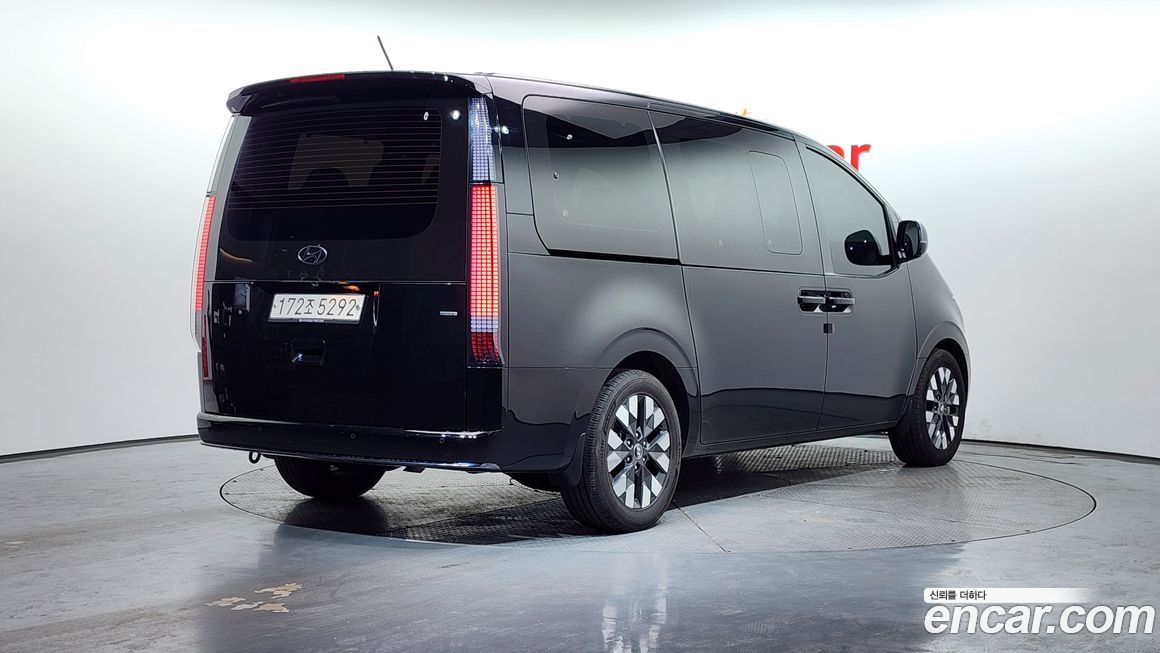 Hyundai Staria 2022