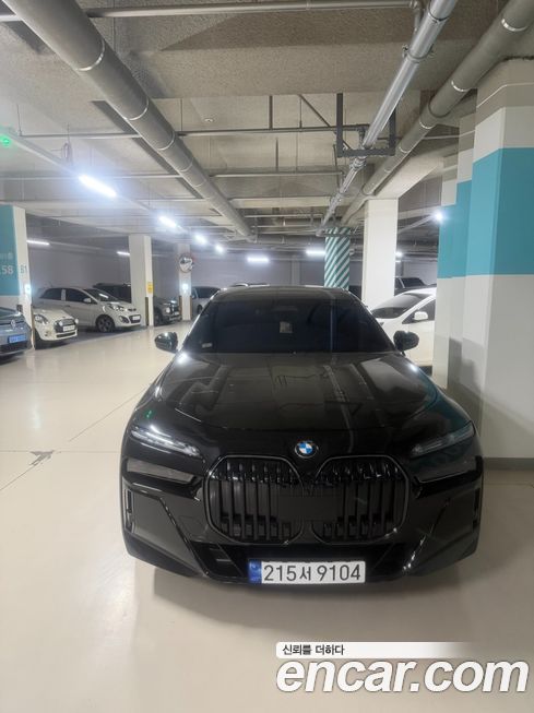 BMW 7-Series 2024