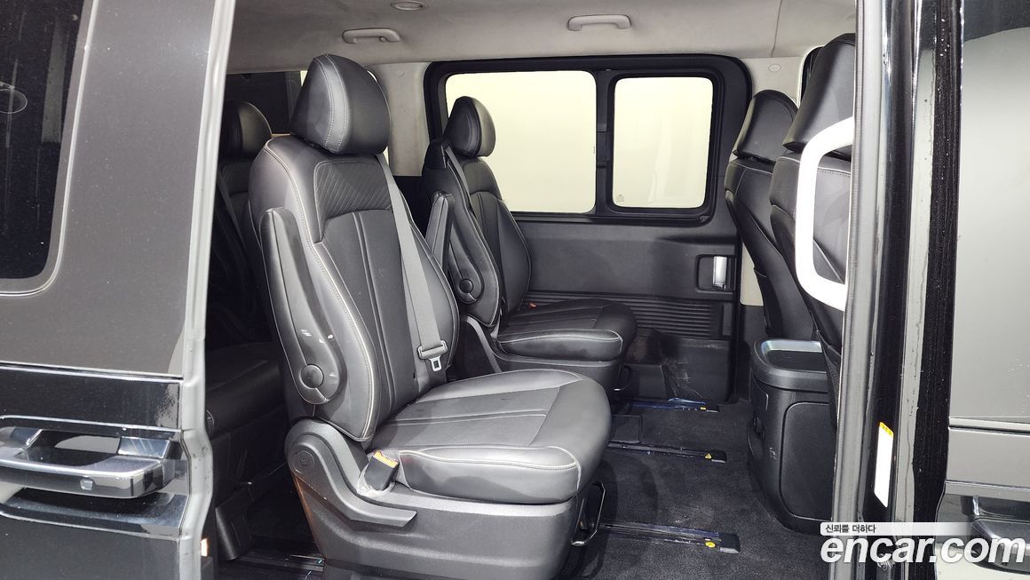 Hyundai Staria 2022